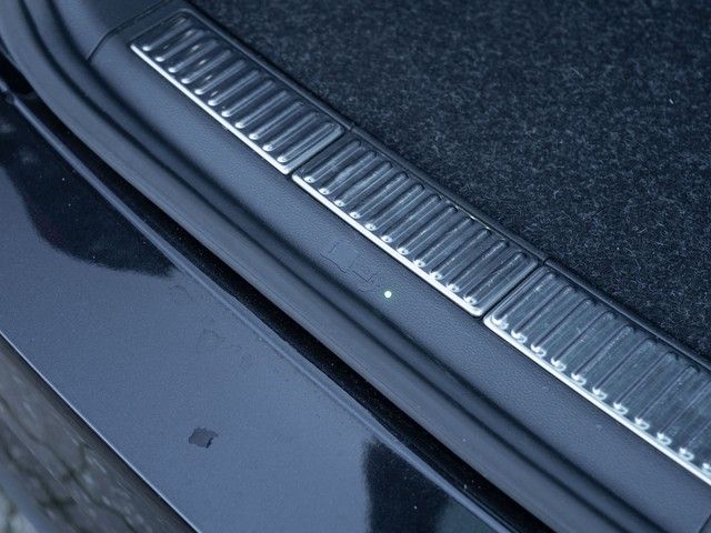 Superb Combi 1.4 iV L&K DSG 360°+AHK+DCC+MATRIX