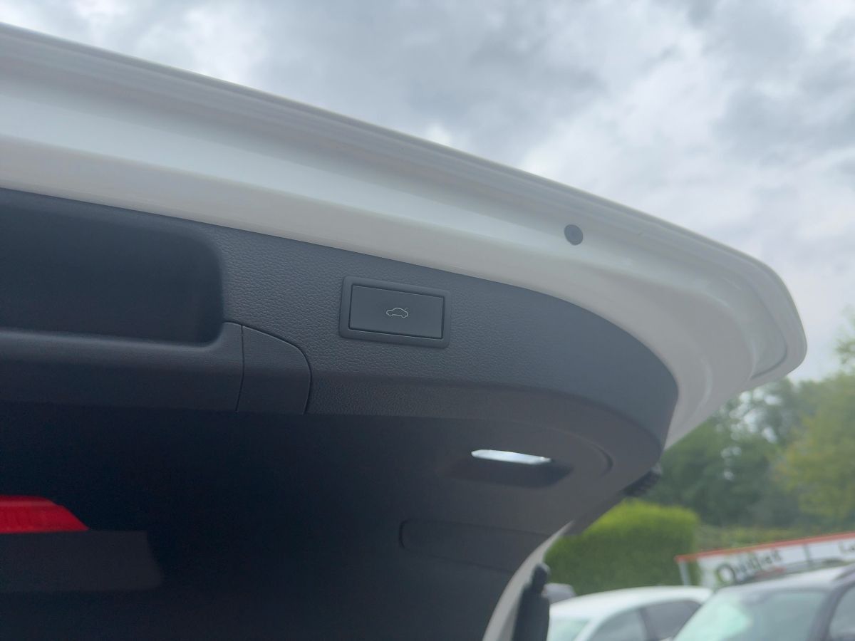 Volkswagen Passat Variant 1.5 eHybrid Business Navi LED ACC foto 14