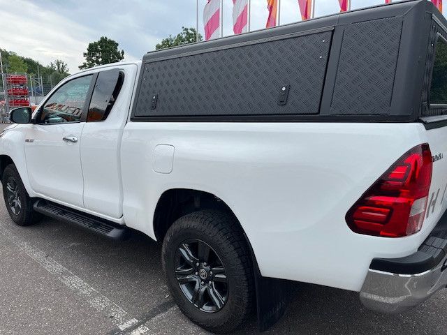 Image of Toyota Hilux
