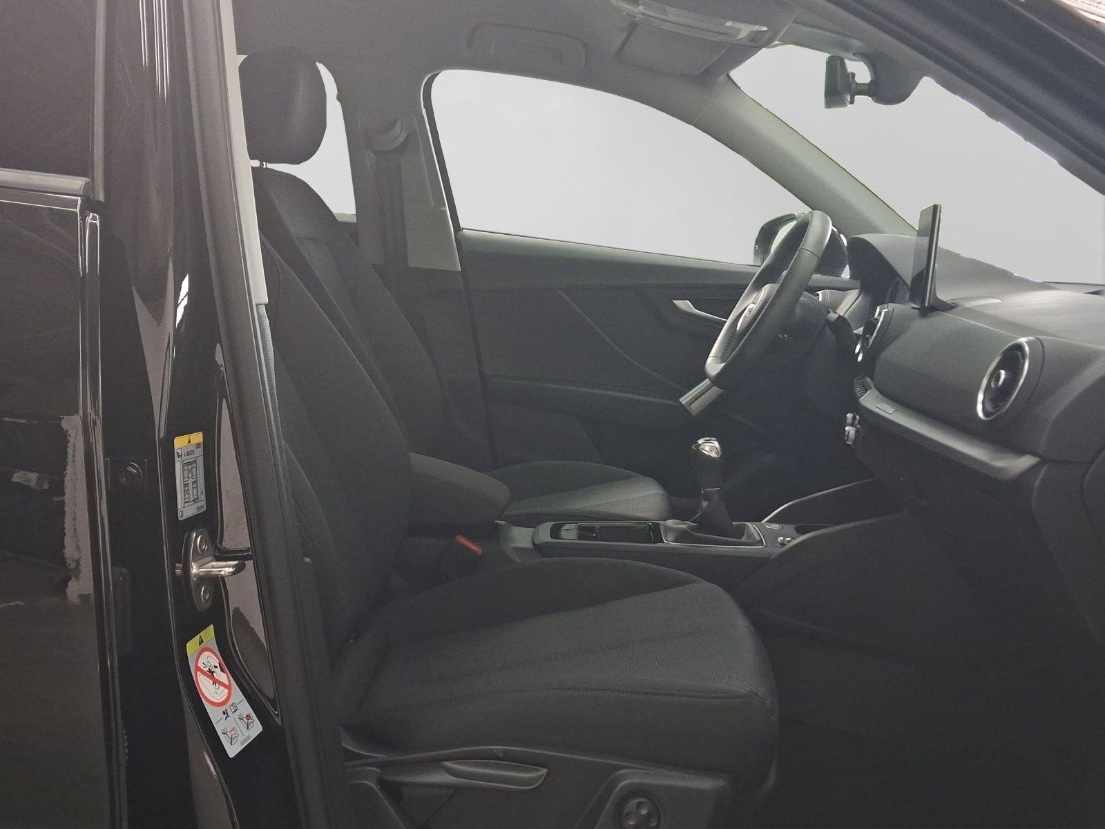 Audi Q2 30 TFSI AHK ST.HEIZ LM18 NAVI, миниатюра 4