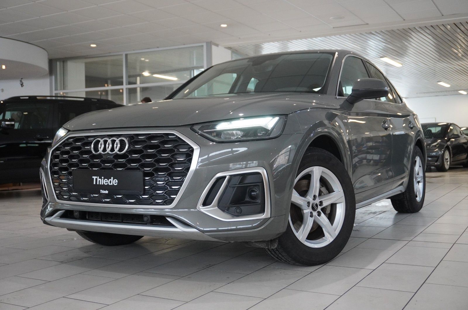 Fahrzeugabbildung Audi Q5 Sportback 35 TDI S-LINE NAVI/LED/SPORT/VIRT.