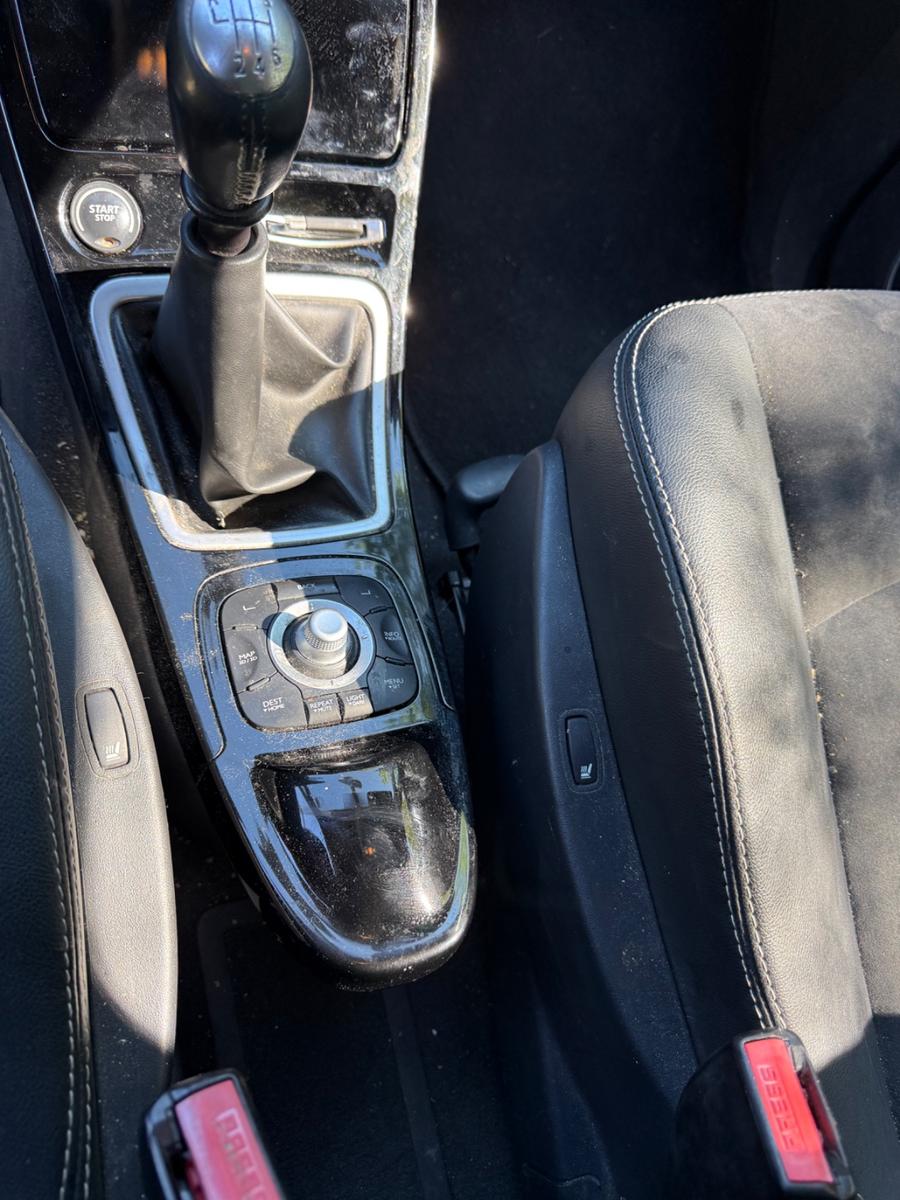 Renault Espace 2014 — photo 11