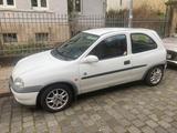 Opel Corsa 1.2 16V Swing Swing - Opel Corsa Swing mit Benzin-Antrieb