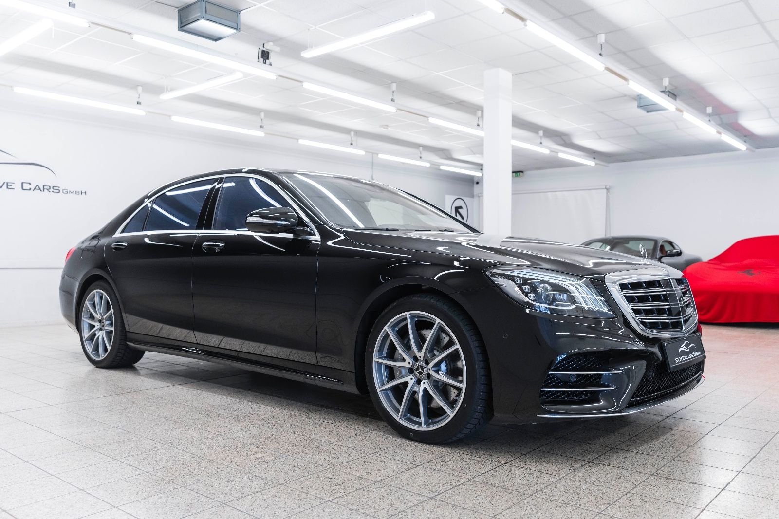 Fahrzeugabbildung Mercedes-Benz S 560 BURMESTER MASSAGE LED HUD 360° LUFT PANO