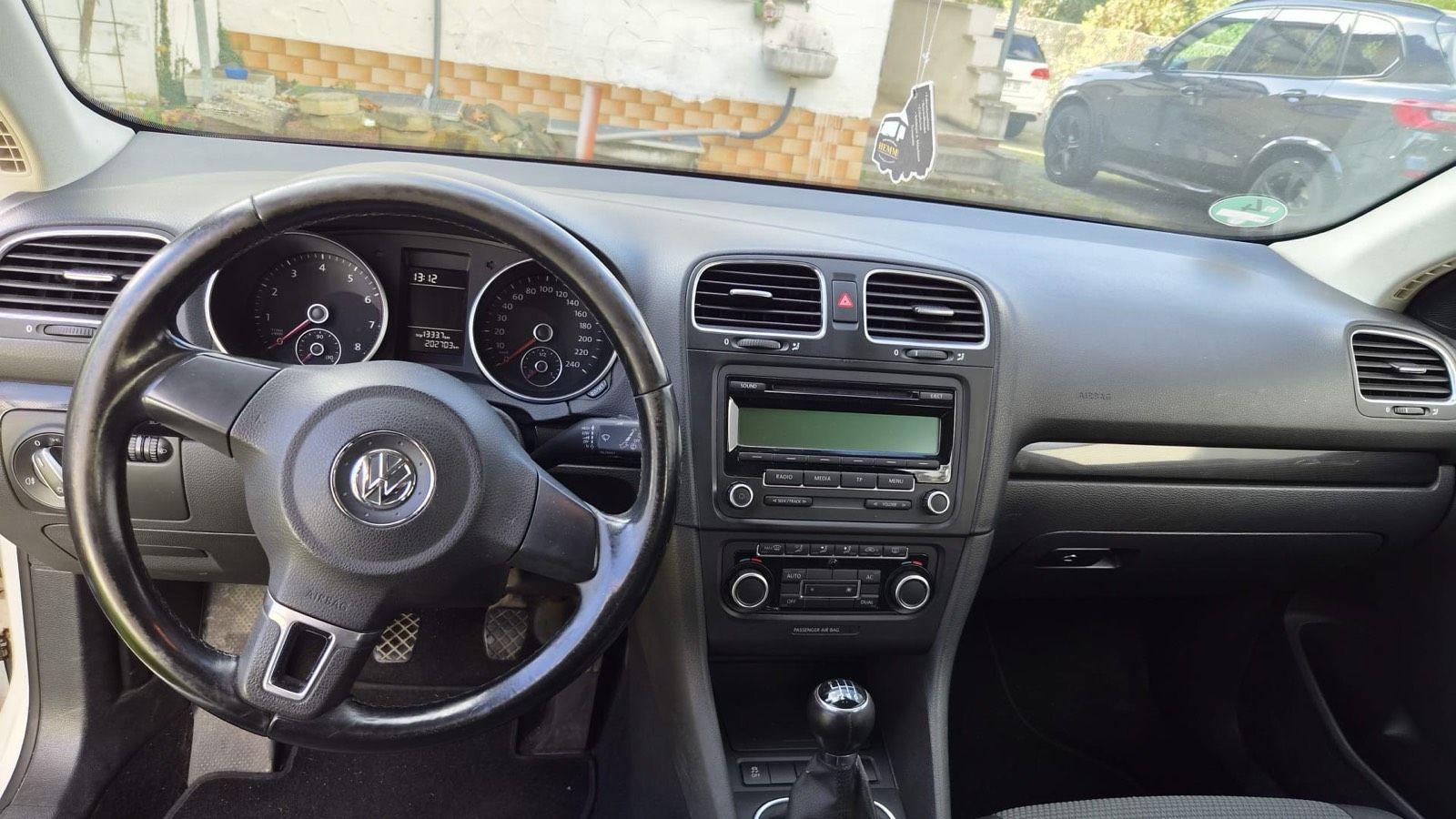Volkswagen Golf 2011 — photo 6