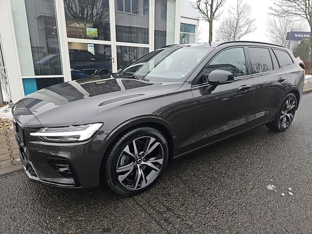 Volvo V60 B4 Plus Dark Licht-P/ Fahr-Paket