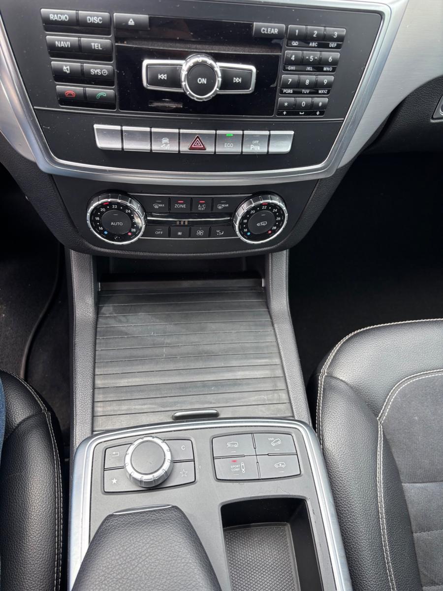 Mercedes-Benz ML 350 CDI BlueTec AMG PAKET/TÜV NEU/AIRMATIC