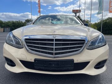 Mercedes E 220 - 2