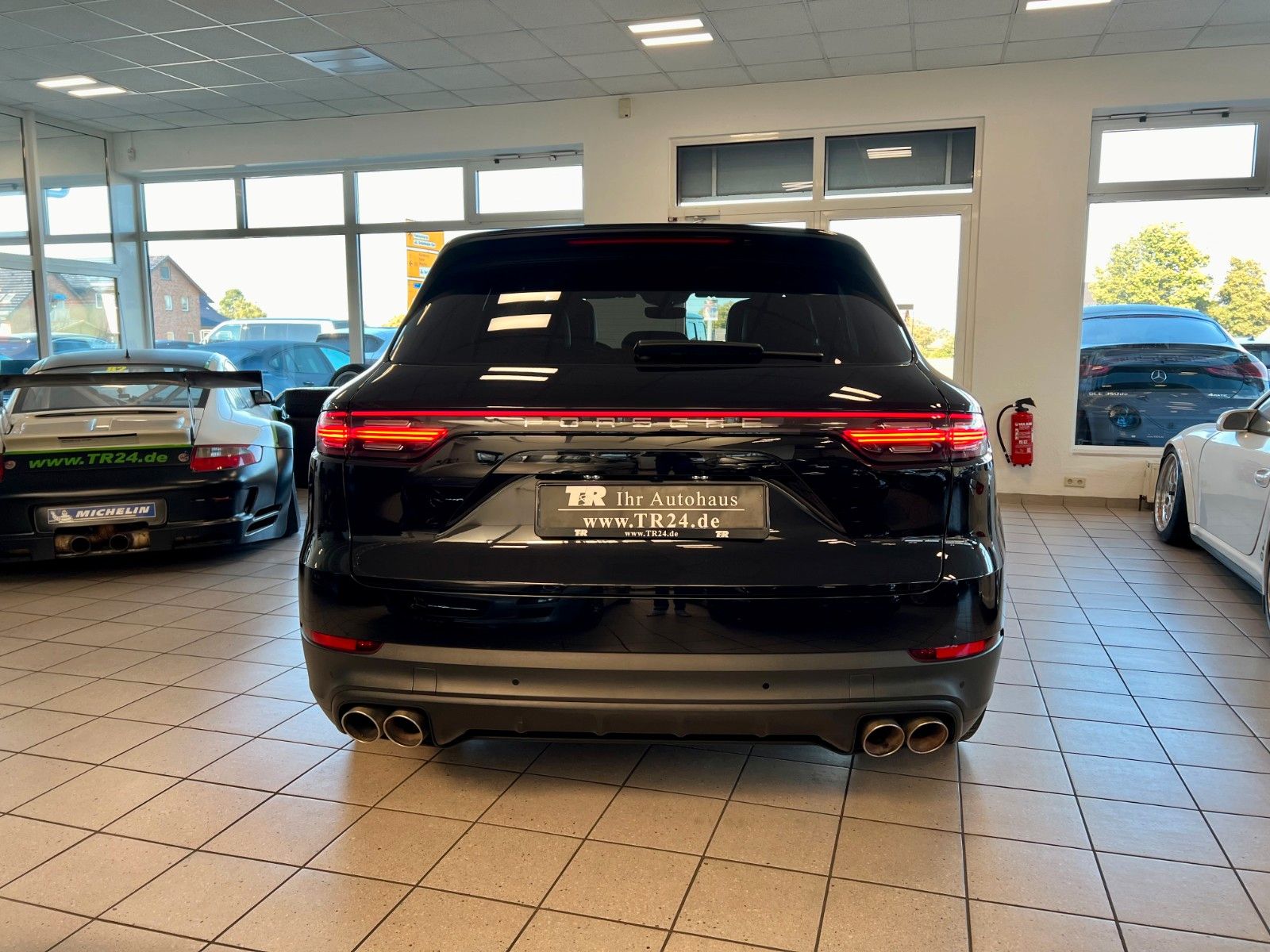 Fahrzeugabbildung Porsche Cayenne S Luftfederung/Panorama/HeadUP/Keyless