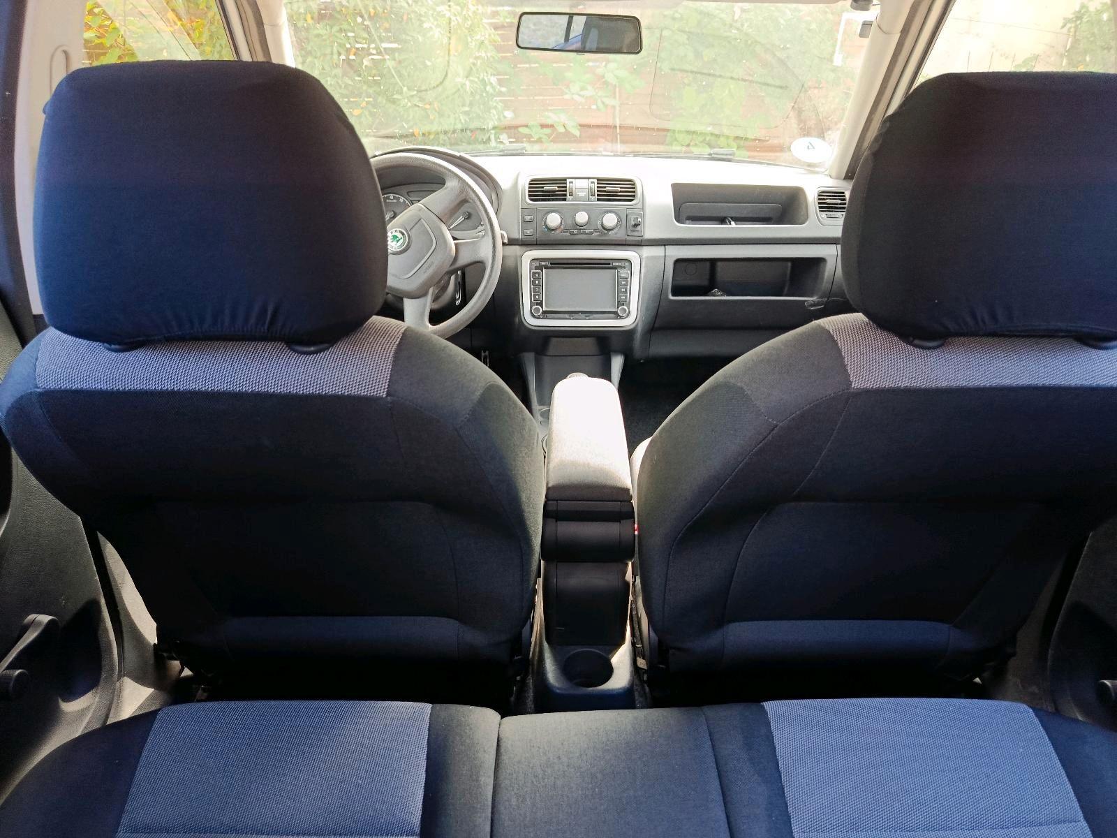 Skoda Fabia 2010 — photo 5