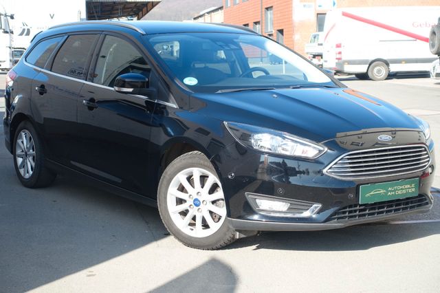 Ford Focus Turnier Titanium*NAVI*KAMERA*LEDER*SHZ*BFS