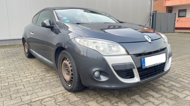 Renault Megane Coupé Emotion 1.6 16V 110