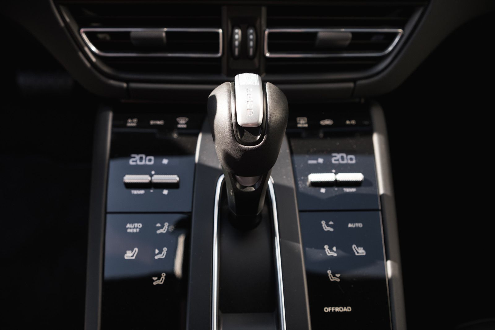 Fahrzeugabbildung Porsche Macan GTS -Pano-LED-AHK-Standhzg.-18Wege-360´´