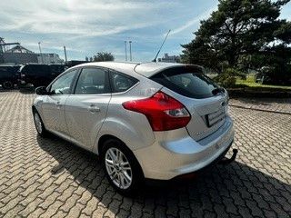 Fahrzeugabbildung Ford Focus Lim. Titanium