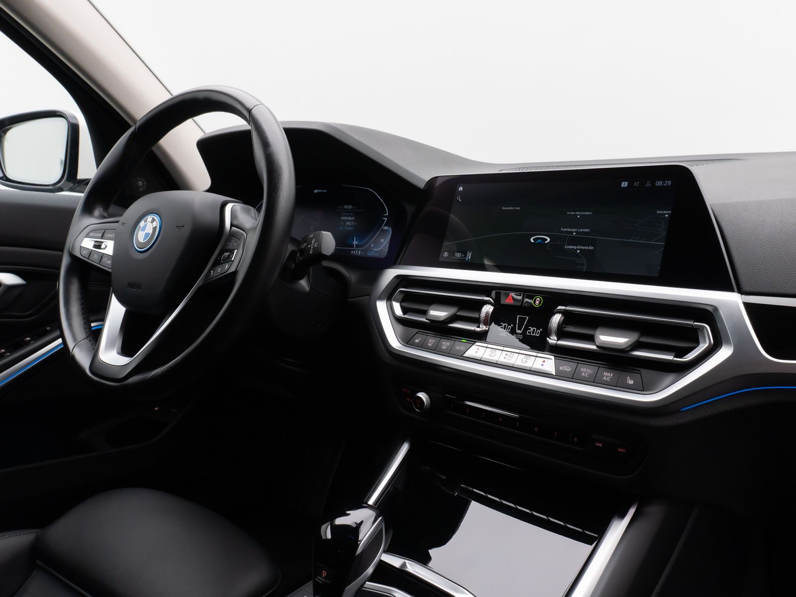 Fahrzeugabbildung BMW 320e Sport Line 360° Laser DAB H/K Komfort Alarm