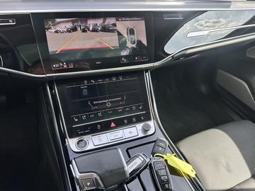 2022 AUDI A8 — миниатюра 13