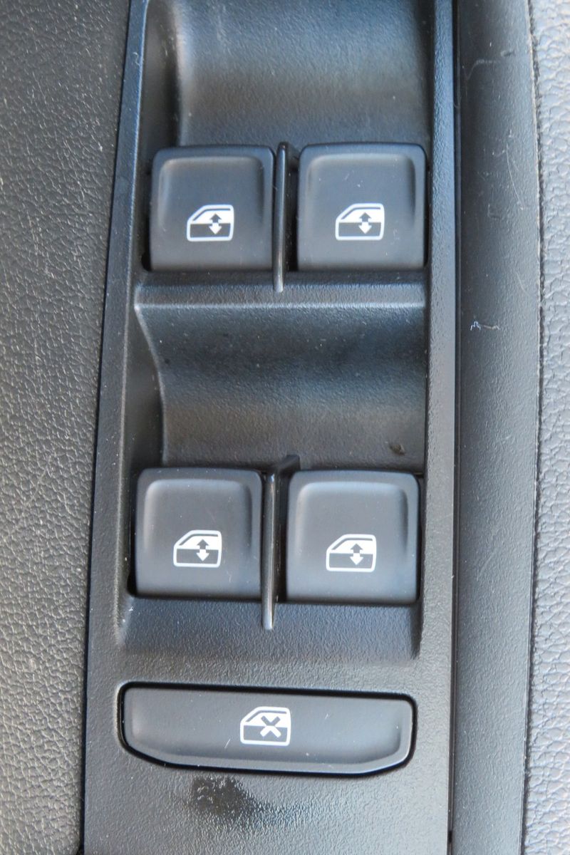 Fahrzeugabbildung SKODA Fabia Combi Ambition GJ SMART-LINK SITZH. NAVI 1