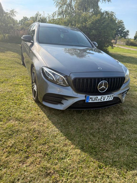 Image of Mercedes-Benz E 400