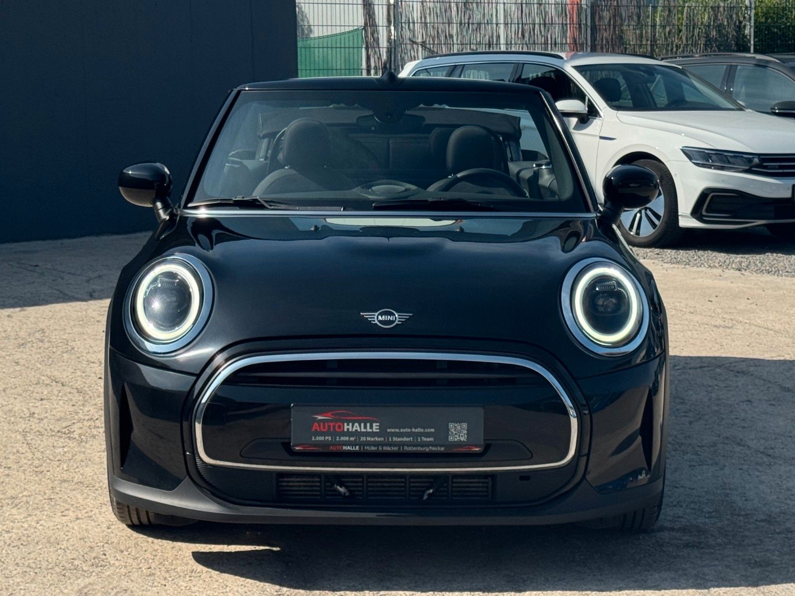 Fahrzeugabbildung MINI Cooper Cabrio Autom. Essential Trim Temp PDC SHZ