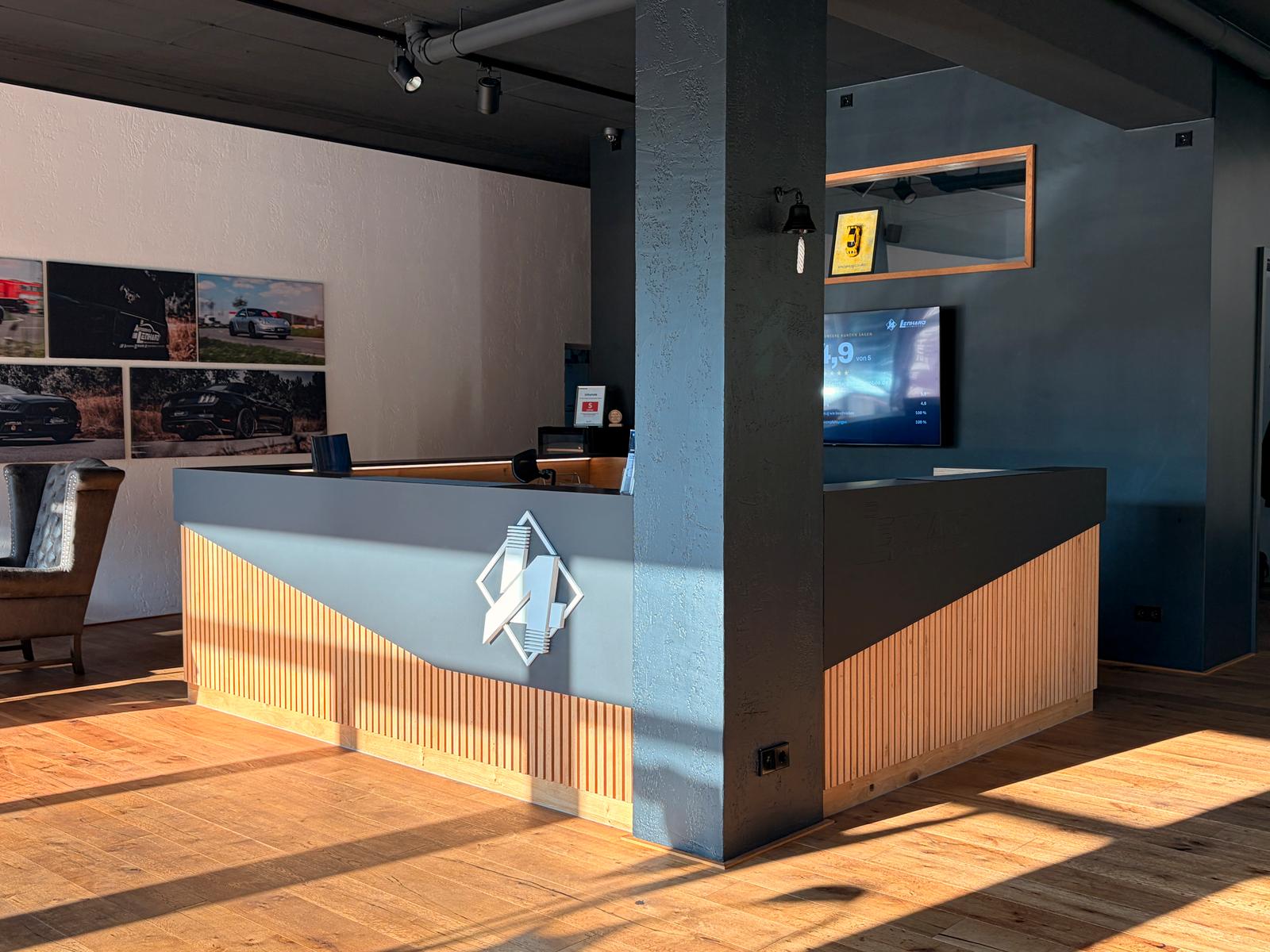 showroom-image-main