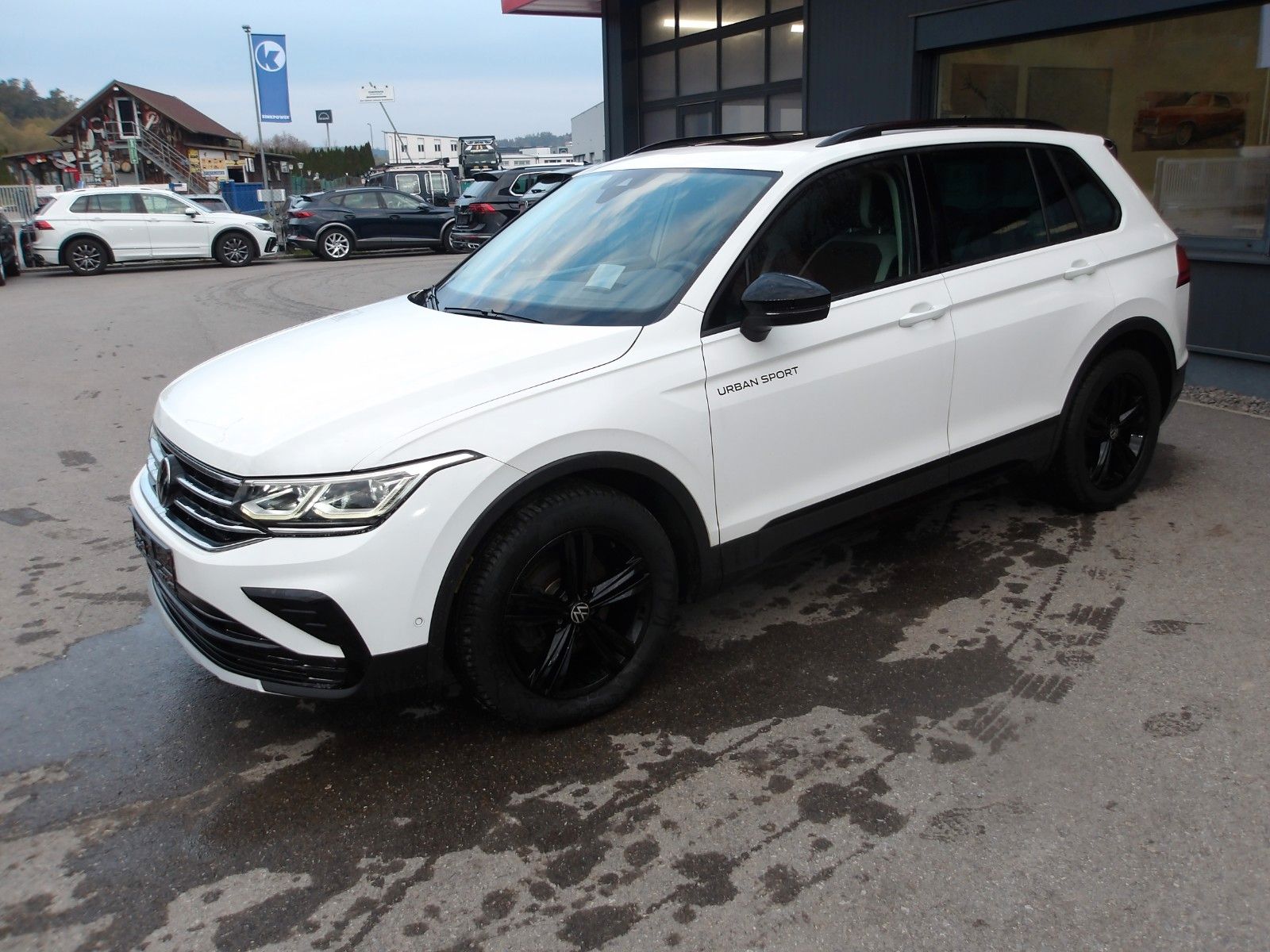 Volkswagen Tiguan Urban Sport 4M. "SD,AHV" EXp € 15750.-