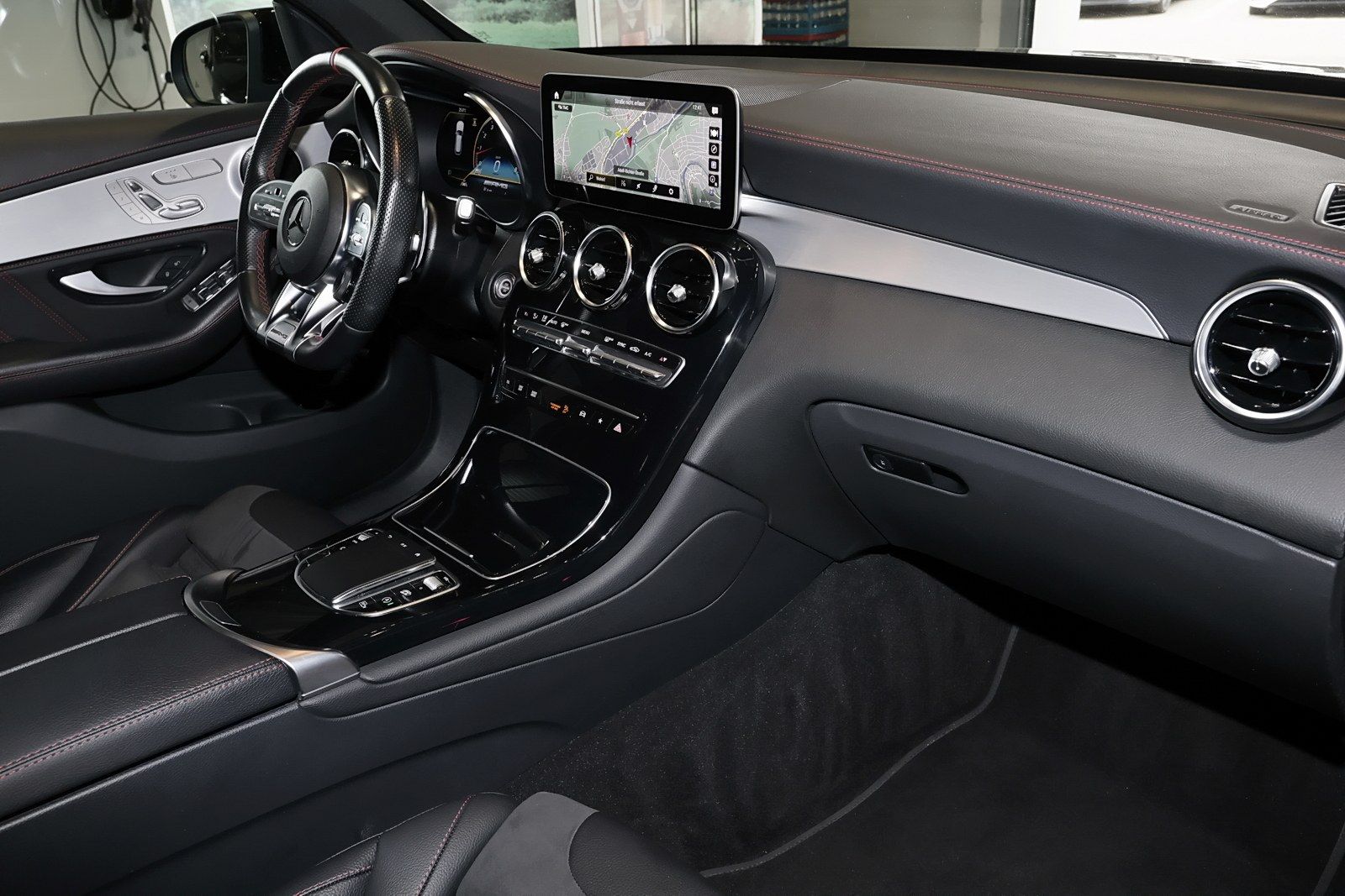 Mercedes-Benz GLC 43 AMG 4M KAMERA+MEMORY+DISTRO+TOTWINKEL+20" foto 8