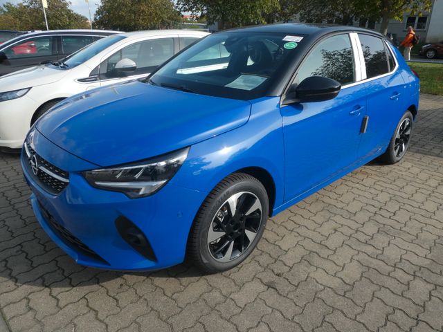 Opel Corsa Limousine in Blau gebraucht in Grünberg für € 18.990