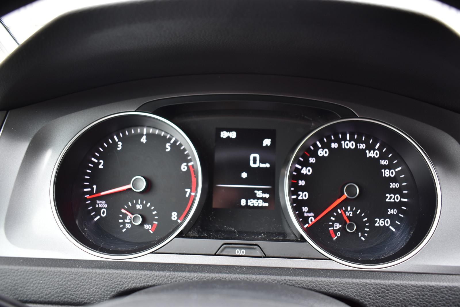 Volkswagen Golf VII Trendline 2.Hand erst 81000KM Tüv NEU