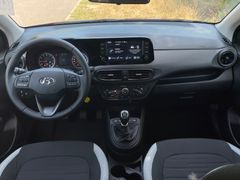 Fahrzeugabbildung Hyundai i10 1.0 Edition 30 *Klima*CarPlay*Spurhalte*DAB*