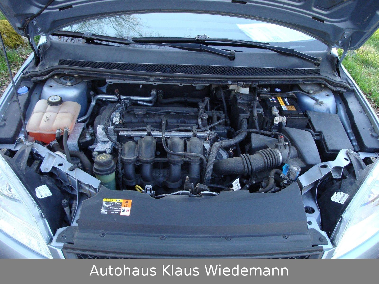 Ford Focus 2005 — photo 14