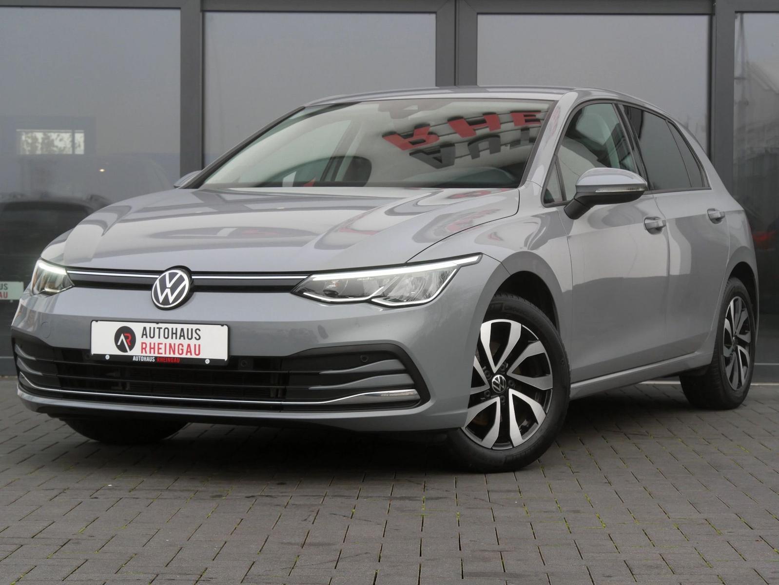 Volkswagen Golf VIII 1.0 TSI Active AHK/DAB+/CarPlay