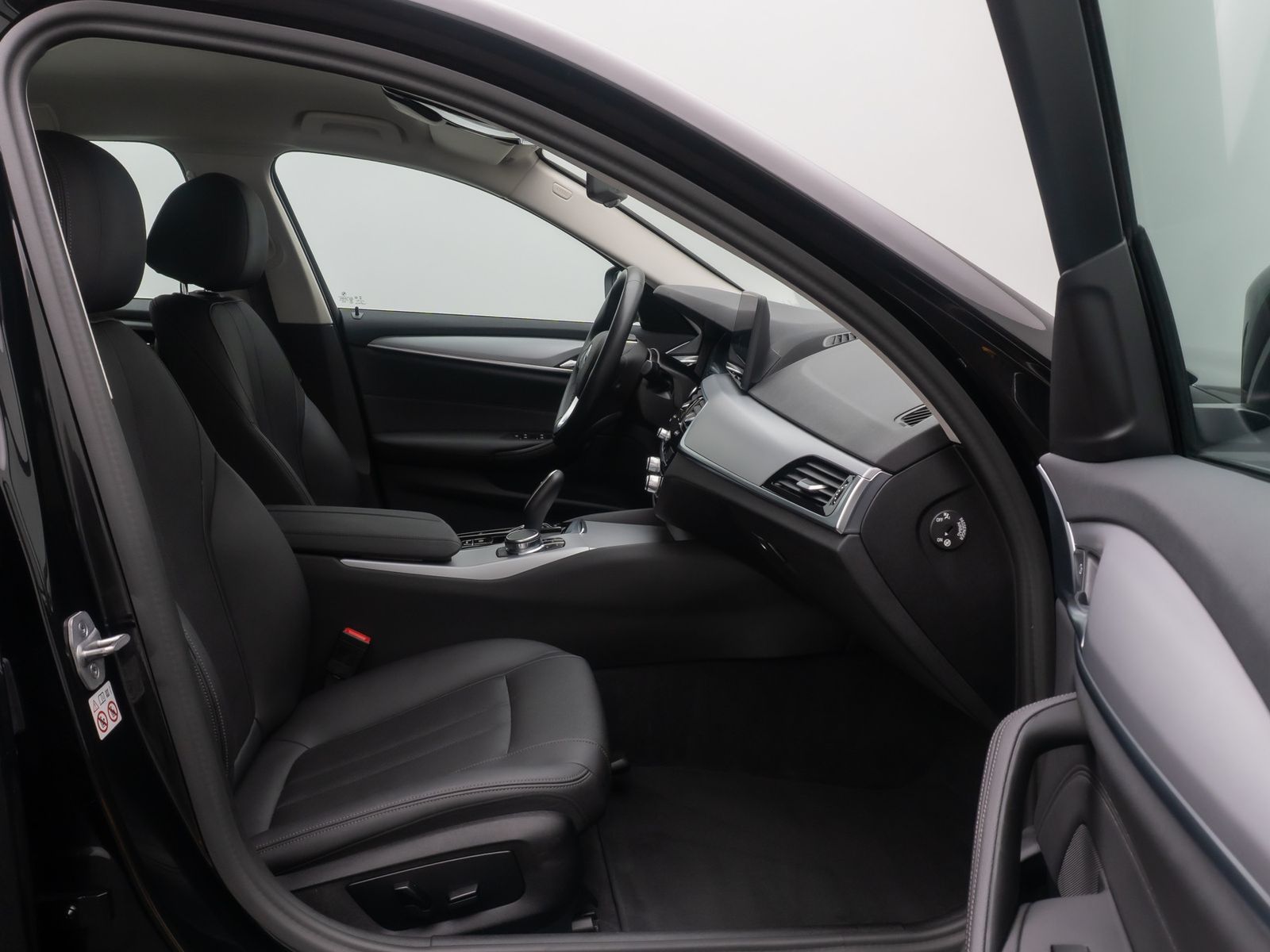 Fahrzeugabbildung BMW 520d Alarm DAB Kamera 4xKlima Parkas Leder Sport