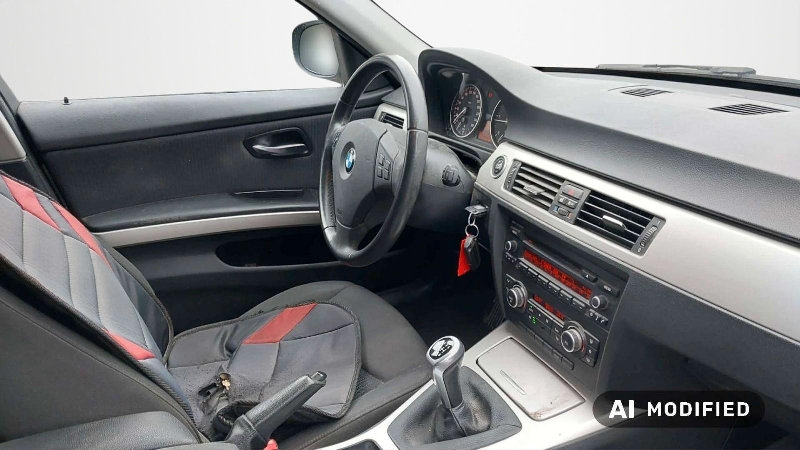 BMW 318 2012 — photo 13