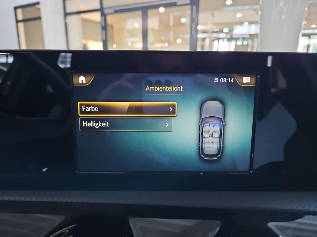 Fahrzeugabbildung Mercedes-Benz A 180 AMG Night Navi HUD LED Parkpilot Soundsys.