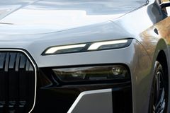 BMW 740 – 8 / 29