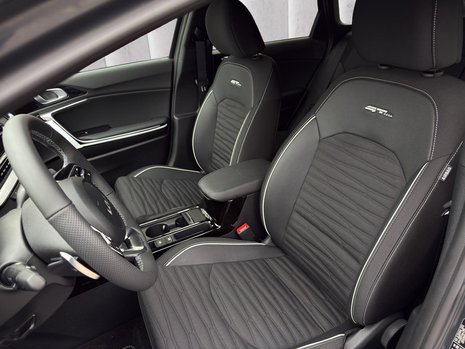 Kia cee'd GT-line 1.5 T-GDI DCT SW Kombi. 103 kW. 5-
