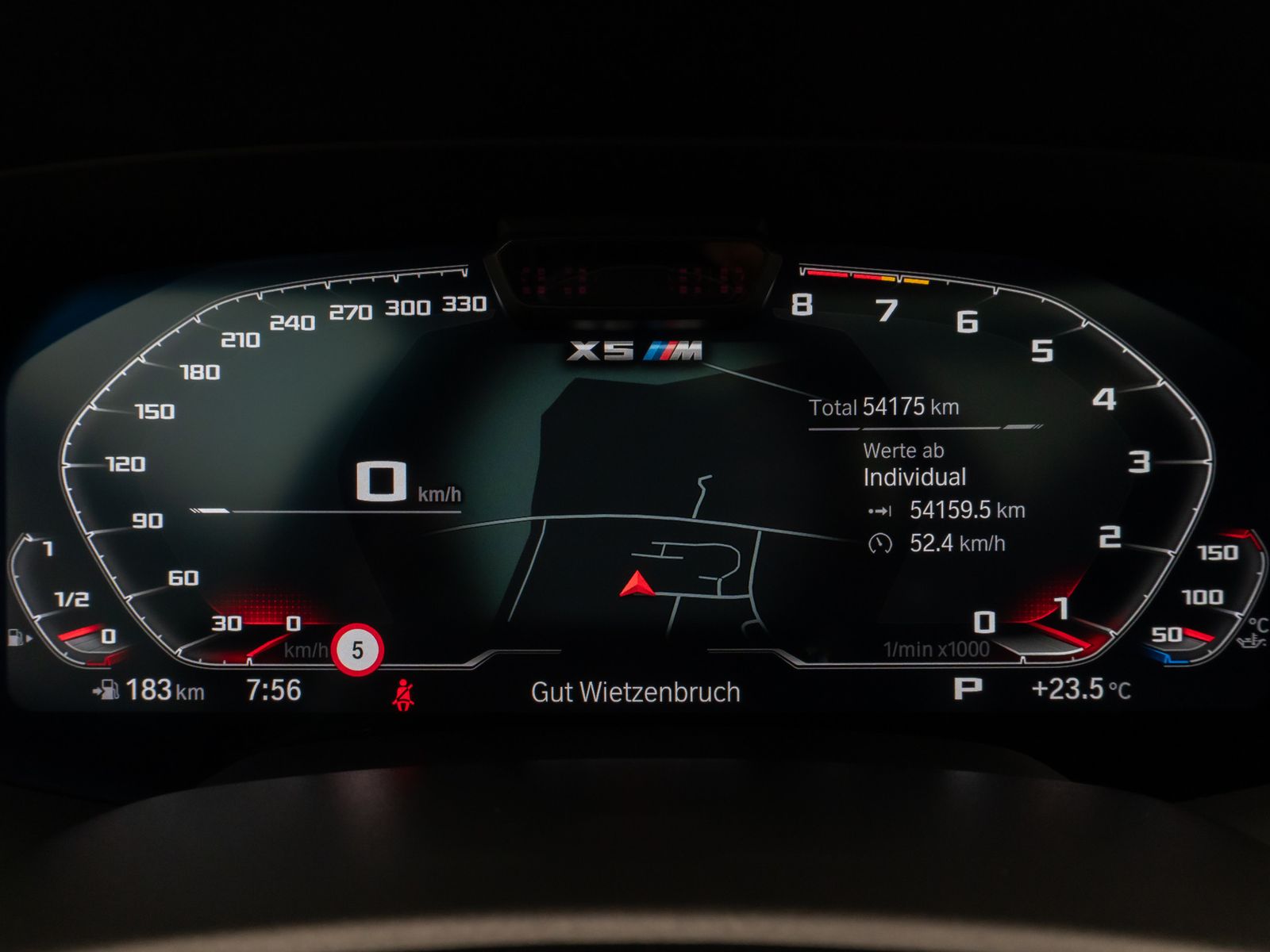 Fahrzeugabbildung BMW X5 M Competition Panorama Laser 360°DAB DisplKey