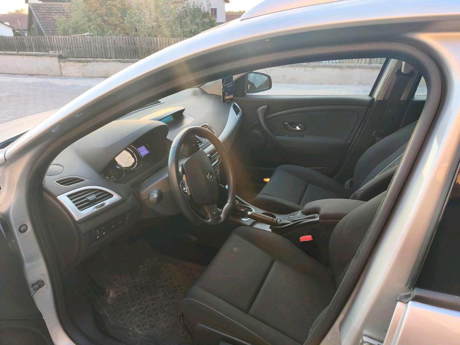 Renault Megane 2014 — салон