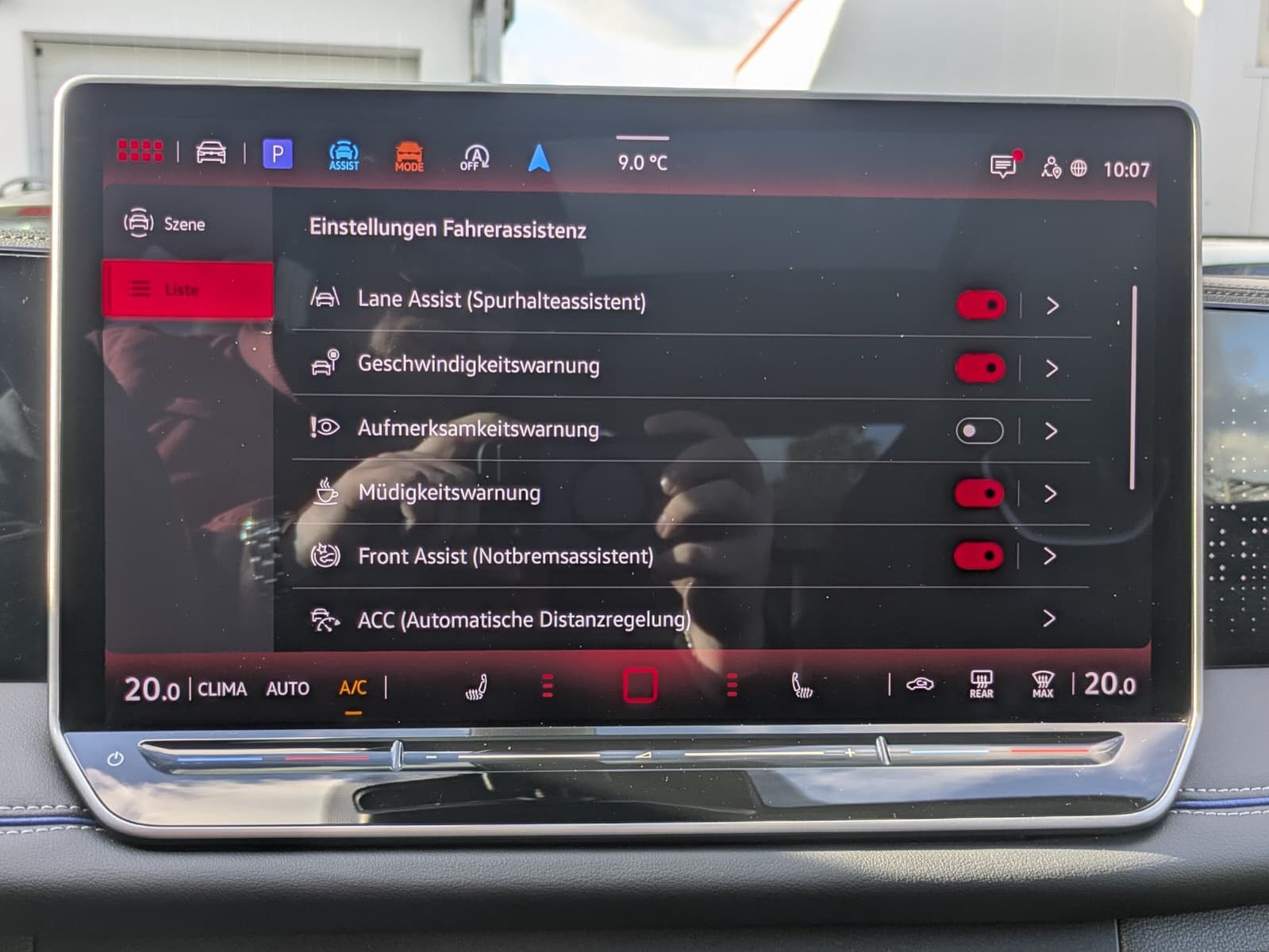 Fahrzeugabbildung Volkswagen Tiguan 2.0 TDI 4M R-Line PANO*H&K*AHK*MATRIX*20"