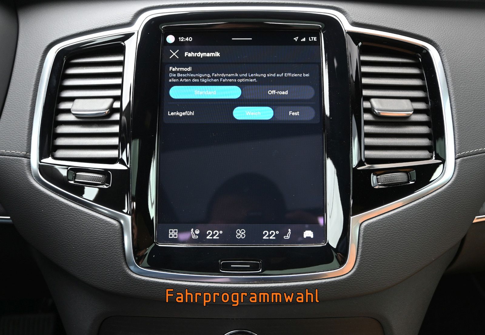 Fahrzeugabbildung Volvo XC90 B5 D AWD Plus Dark °ACC°AHK°PANO°STANDHEIZ°