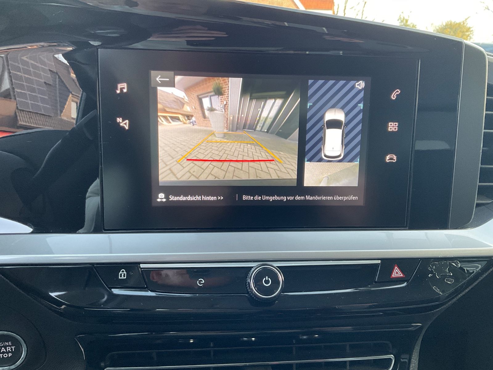 Fahrzeugabbildung Opel Mokka-e 100 kW,Kamera,Navi,Telefon,50KWH