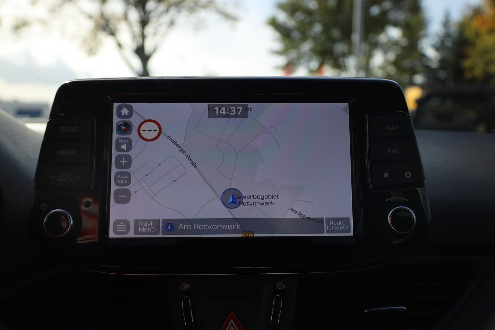 Hyundai i30 1.4 T-GDI Passion + LED Navi Kamera DAB USB