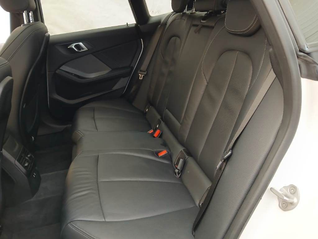 Fahrzeugabbildung BMW 218 i Gran Coupé M Sport H&k Pano HuD Leder ACC