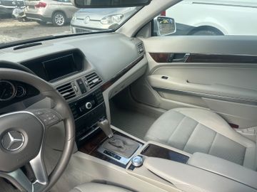 Mercedes E 220 - 10