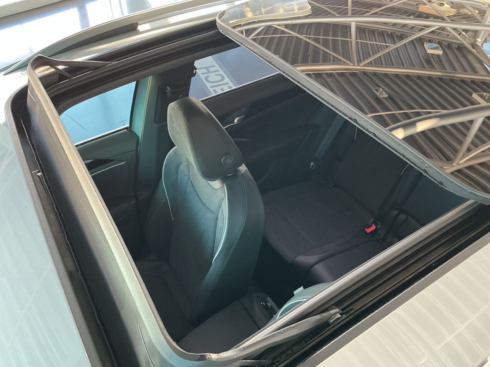 Volkswagen Tiguan - Bild 21