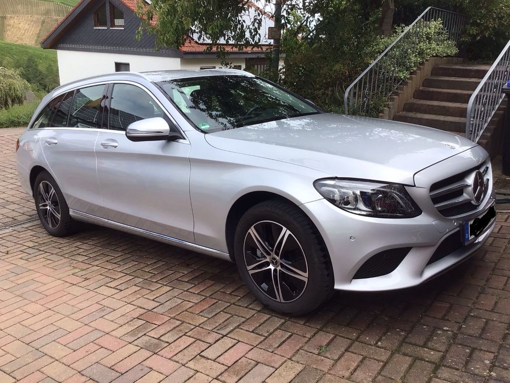 Image of Mercedes-Benz C 220
