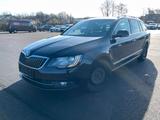 Skoda Superb Combi 2.0 140PS Elegance 52886 - Skoda Superb: 2.5