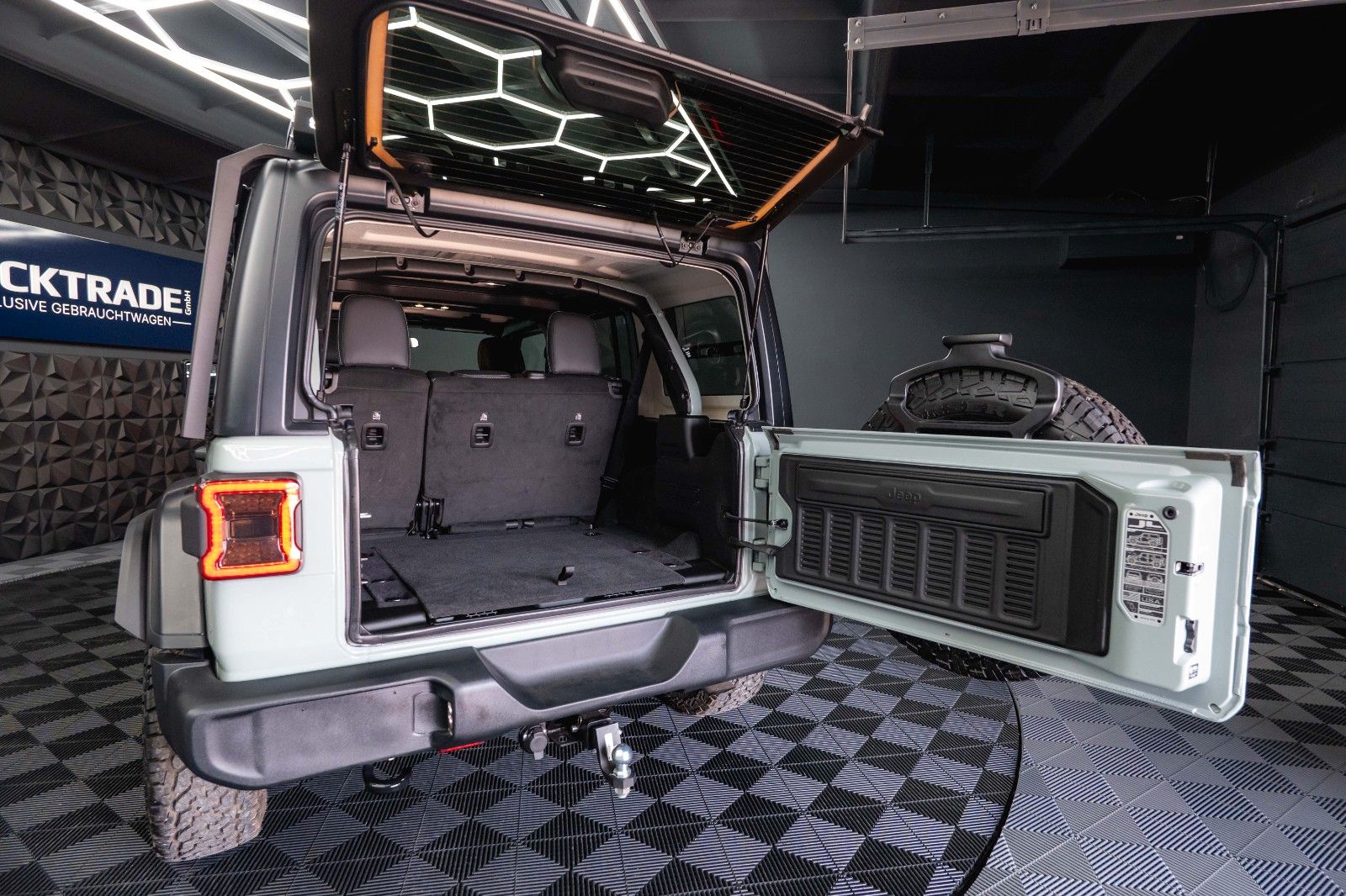 Fahrzeugabbildung Jeep Wrangler 2.0 T UNLIMITED SPORT S OFFROAD 4x4 LED