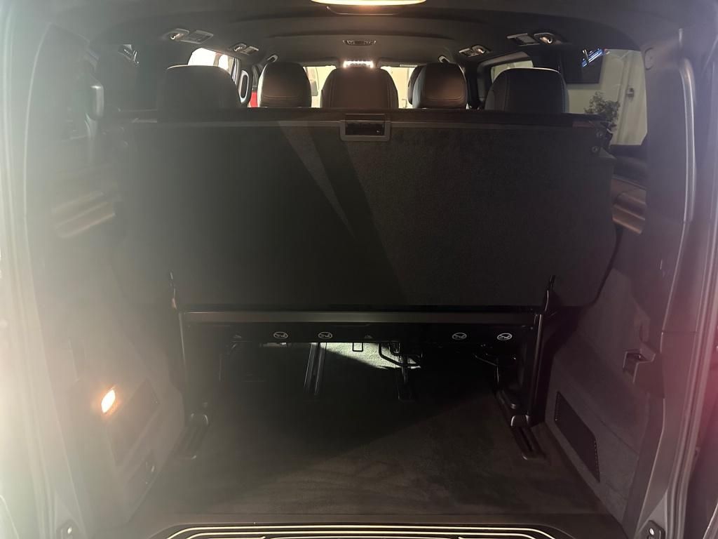 Fahrzeugabbildung Mercedes-Benz V 300 d AVANTGARDE Lang AHK KAM STH SHZ AIRMATIC