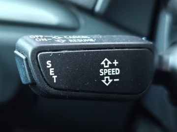 Audi A3 1.4 TFSI ultra S-tro*Bi-Xen*Navi*Alu*SHZ*PDC*